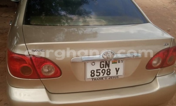 Sayi Na hannu Toyota Corolla Azurfa Mota in Asikuma a Tsakiya Sayi Na hannu Toyota Corolla Azurfa Mota in Asikuma a Tsakiya