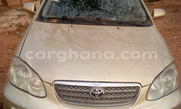 Sayi Na hannu Toyota Corolla Azurfa Mota in Asikuma a Tsakiya Sayi Na hannu Toyota Corolla Azurfa Mota in Asikuma a Tsakiya