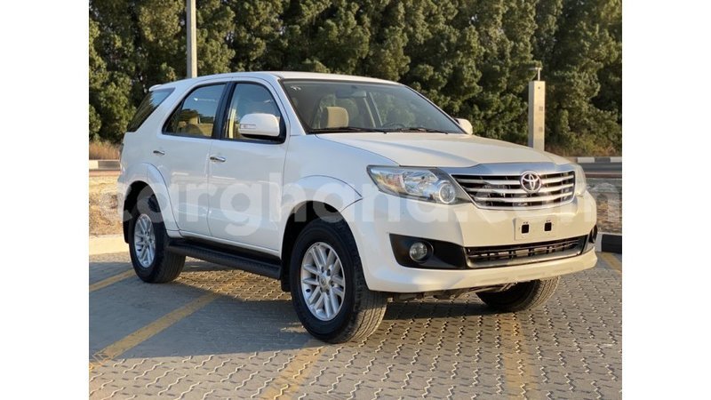 Big with watermark toyota fortuner ashanti import dubai 15258