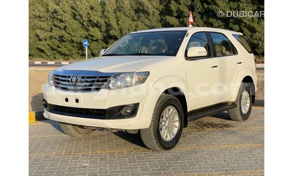 Buy Import Toyota Fortuner White Car in Import - Dubai in Ashanti Buy Import Toyota Fortuner White Car in Import - Dubai in Ashanti