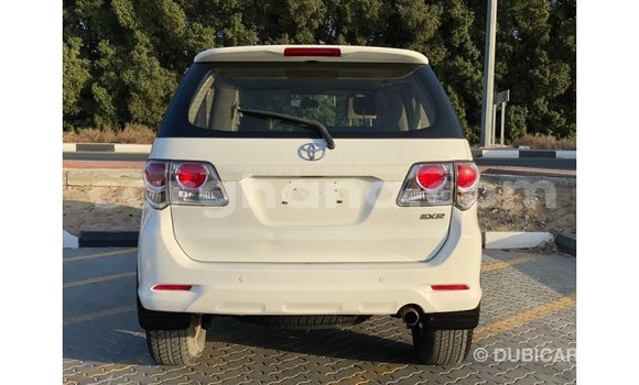 Buy Import Toyota Fortuner White Car in Import - Dubai in Ashanti Buy Import Toyota Fortuner White Car in Import - Dubai in Ashanti