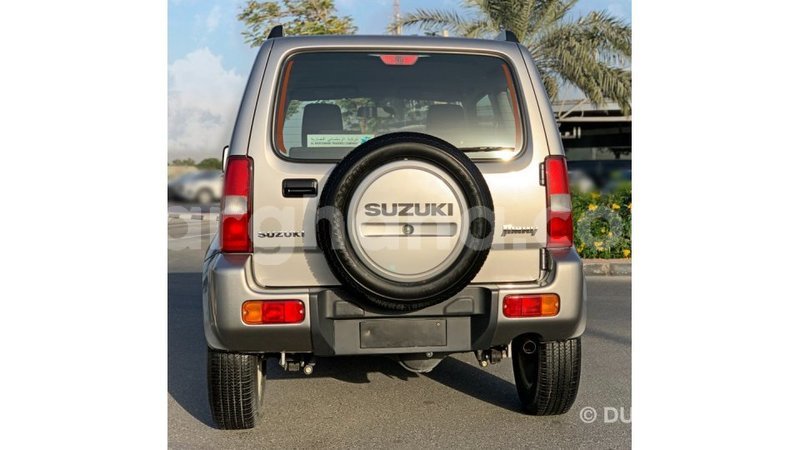 Big with watermark suzuki jimny ashanti import dubai 15260