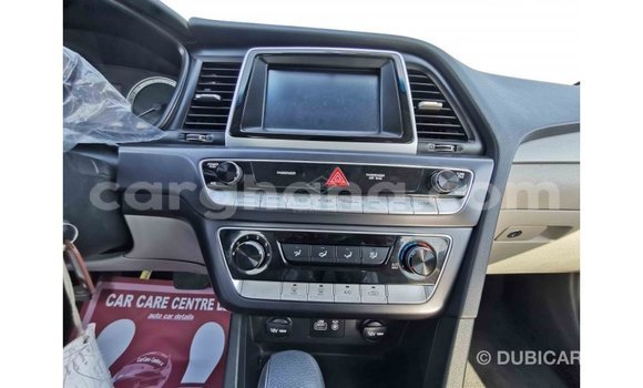 Ra Imported Hyundai Sonata funfun Ọkọ̀ in Import - Dubai ni Ashanti Ra Imported Hyundai Sonata funfun Ọkọ̀ in Import - Dubai ni Ashanti