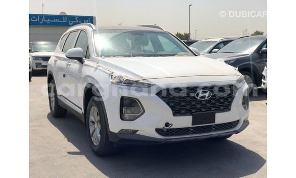 Sayi Imported Hyundai Santa Fe White Mota in Import - Dubai a Ashanti Sayi Imported Hyundai Santa Fe White Mota in Import - Dubai a Ashanti