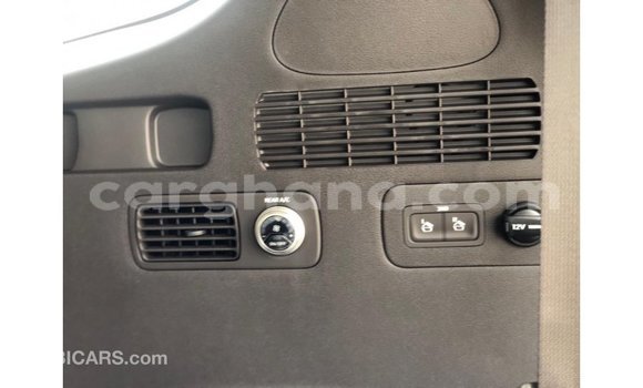 Sayi Imported Hyundai Santa Fe White Mota in Import - Dubai a Ashanti Sayi Imported Hyundai Santa Fe White Mota in Import - Dubai a Ashanti