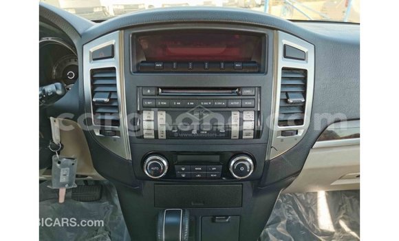 Ra Imported Mitsubishi Pajero funfun Ọkọ̀ in Import - Dubai ni Ashanti Ra Imported Mitsubishi Pajero funfun Ọkọ̀ in Import - Dubai ni Ashanti