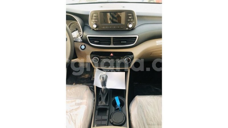 Big with watermark hyundai tucson ashanti import dubai 15318