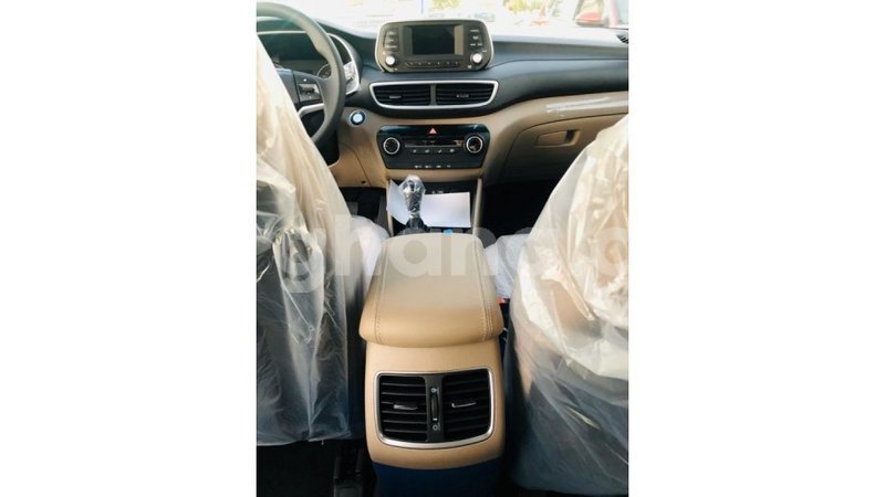 Big with watermark hyundai tucson ashanti import dubai 15318