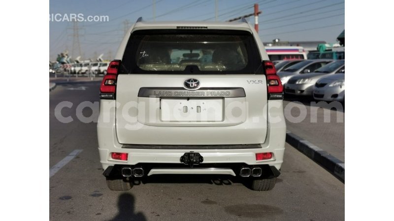 Big with watermark toyota prado ashanti import dubai 15327