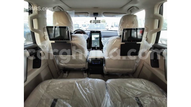 Big with watermark toyota prado ashanti import dubai 15327