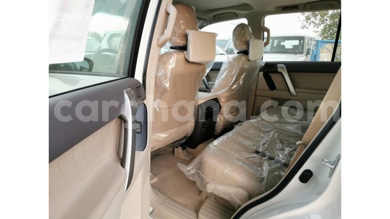 Big with watermark toyota prado ashanti import dubai 15327