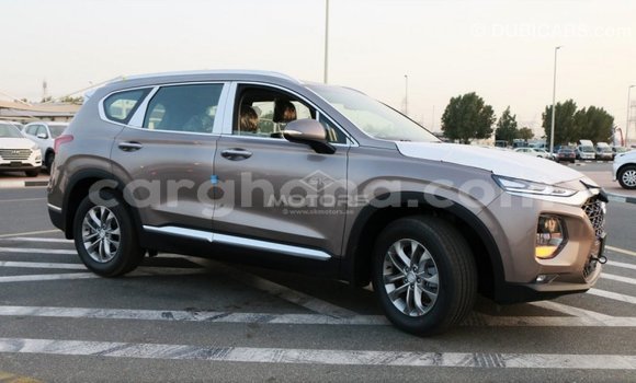 Sayi Imported Hyundai Santa Fe Brown Mota in Import - Dubai a Ashanti Sayi Imported Hyundai Santa Fe Brown Mota in Import - Dubai a Ashanti
