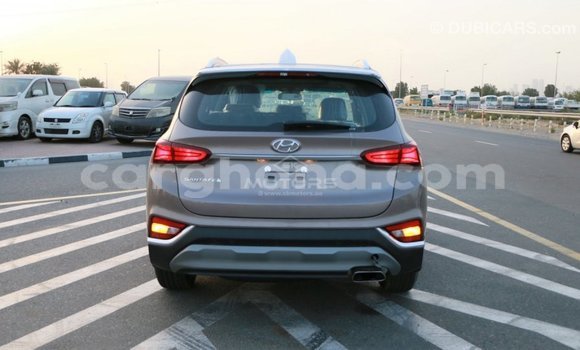 Sayi Imported Hyundai Santa Fe Brown Mota in Import - Dubai a Ashanti Sayi Imported Hyundai Santa Fe Brown Mota in Import - Dubai a Ashanti