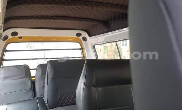 Buy Used Hyundai H1 White Car in Sekondi–Takoradi Metropolitan in Western Buy Used Hyundai H1 White Car in Sekondi–Takoradi Metropolitan in Western