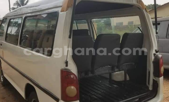 Buy Used Hyundai H1 White Car in Sekondi–Takoradi Metropolitan in Western Buy Used Hyundai H1 White Car in Sekondi–Takoradi Metropolitan in Western