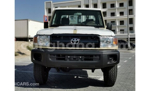 Sayi Imported Toyota Land Cruiser M Mota in Import - Dubai a Ashanti Sayi Imported Toyota Land Cruiser M Mota in Import - Dubai a Ashanti