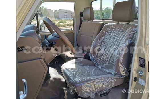 Sayi Imported Toyota Land Cruiser M Mota in Import - Dubai a Ashanti Sayi Imported Toyota Land Cruiser M Mota in Import - Dubai a Ashanti