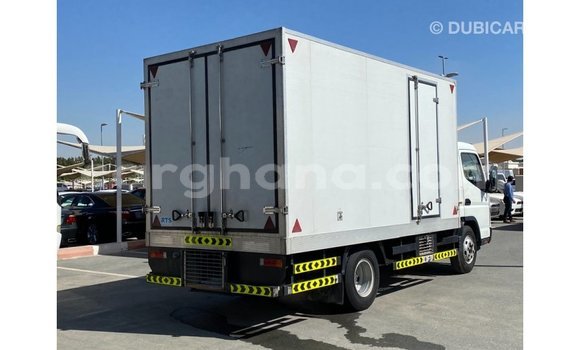 Ra Imported Mitsubishi i funfun Ọkọ̀ in Import - Dubai ni Ashanti Ra Imported Mitsubishi i funfun Ọkọ̀ in Import - Dubai ni Ashanti