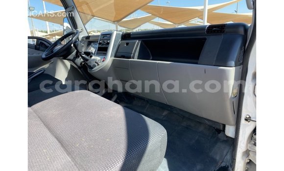 Ra Imported Mitsubishi i funfun Ọkọ̀ in Import - Dubai ni Ashanti Ra Imported Mitsubishi i funfun Ọkọ̀ in Import - Dubai ni Ashanti