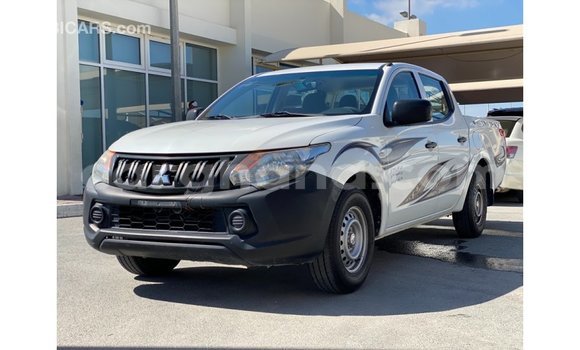 Sayi Imported Mitsubishi L200 White Mota in Import - Dubai a Ashanti Sayi Imported Mitsubishi L200 White Mota in Import - Dubai a Ashanti
