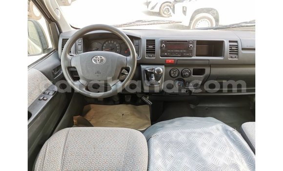 Sayi Imported Toyota Hiace White Mota in Import - Dubai a Ashanti Sayi Imported Toyota Hiace White Mota in Import - Dubai a Ashanti