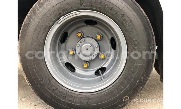 Sayi Imported Toyota Coaster White Mota in Import - Dubai a Ashanti Sayi Imported Toyota Coaster White Mota in Import - Dubai a Ashanti