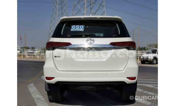 Buy Import Toyota Fortuner White Car in Import - Dubai in Ashanti Buy Import Toyota Fortuner White Car in Import - Dubai in Ashanti