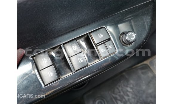 Ra Imported Toyota Hilux funfun Ọkọ̀ in Import - Dubai ni Ashanti Ra Imported Toyota Hilux funfun Ọkọ̀ in Import - Dubai ni Ashanti