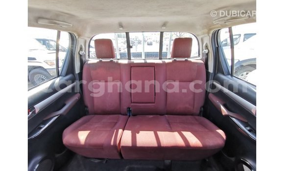 Ra Imported Toyota Hilux funfun Ọkọ̀ in Import - Dubai ni Ashanti Ra Imported Toyota Hilux funfun Ọkọ̀ in Import - Dubai ni Ashanti
