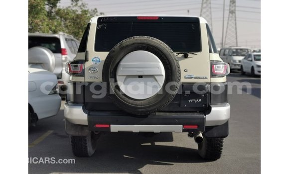 Ra Imported Toyota FJ Cruiser Alagara Ọkọ̀ in Import - Dubai ni Ashanti Ra Imported Toyota FJ Cruiser Alagara Ọkọ̀ in Import - Dubai ni Ashanti