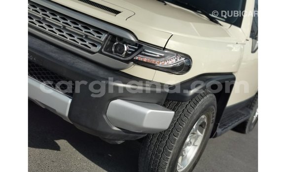 Ra Imported Toyota FJ Cruiser Alagara Ọkọ̀ in Import - Dubai ni Ashanti Ra Imported Toyota FJ Cruiser Alagara Ọkọ̀ in Import - Dubai ni Ashanti