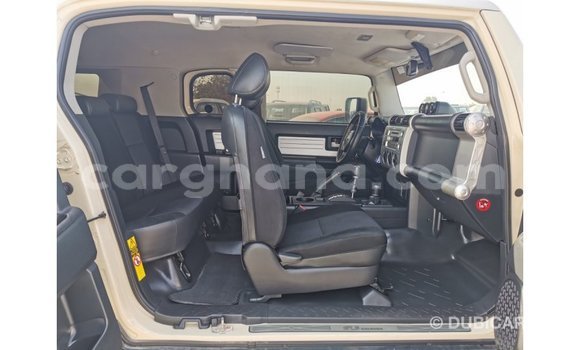 Ra Imported Toyota FJ Cruiser Alagara Ọkọ̀ in Import - Dubai ni Ashanti Ra Imported Toyota FJ Cruiser Alagara Ọkọ̀ in Import - Dubai ni Ashanti