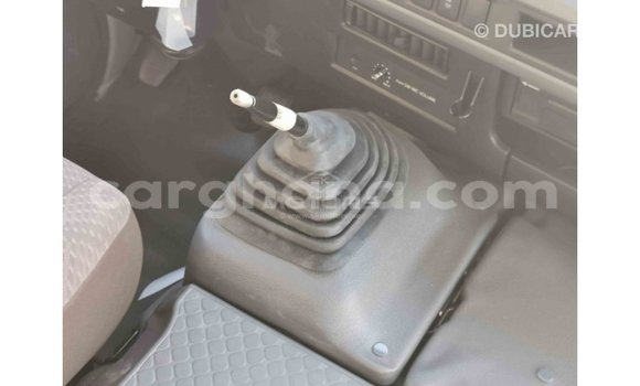 Ra Imported Toyota Coaster funfun Ọkọ̀ in Import - Dubai ni Ashanti Ra Imported Toyota Coaster funfun Ọkọ̀ in Import - Dubai ni Ashanti