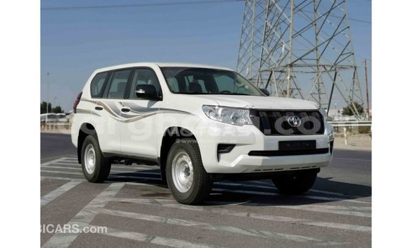Sayi Imported Toyota Prado White Mota in Import - Dubai a Ashanti Sayi Imported Toyota Prado White Mota in Import - Dubai a Ashanti