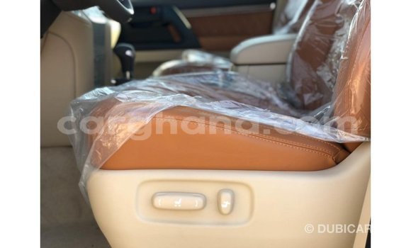 Buy Import Toyota Land Cruiser White Car in Import - Dubai in Ashanti Buy Import Toyota Land Cruiser White Car in Import - Dubai in Ashanti
