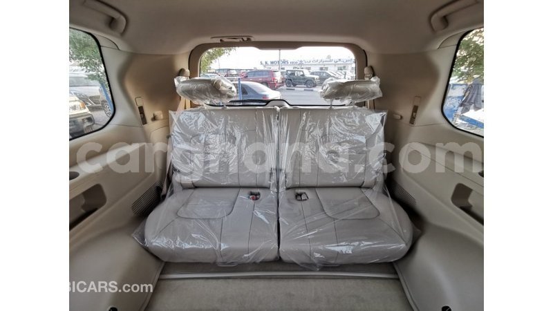 Big with watermark toyota land cruiser ashanti import dubai 15443