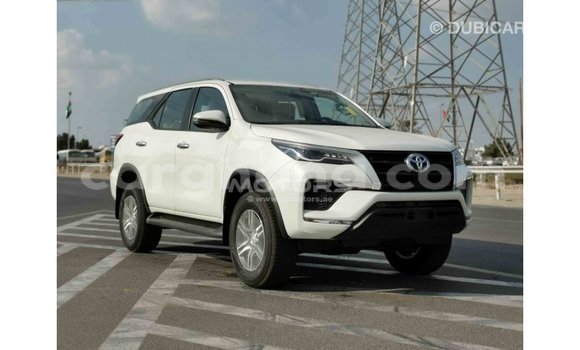 Buy Import Toyota Fortuner White Car in Import - Dubai in Ashanti Buy Import Toyota Fortuner White Car in Import - Dubai in Ashanti
