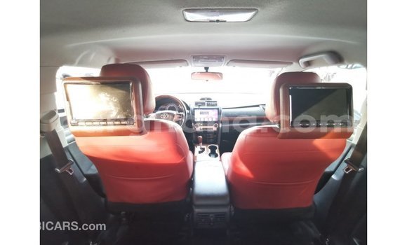 Ra Imported Toyota Camry funfun Ọkọ̀ in Import - Dubai ni Ashanti Ra Imported Toyota Camry funfun Ọkọ̀ in Import - Dubai ni Ashanti