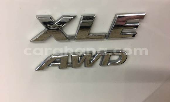 Buy Used Toyota RAV4 White Car in Accra in Greater Accra Buy Used Toyota RAV4 White Car in Accra in Greater Accra
