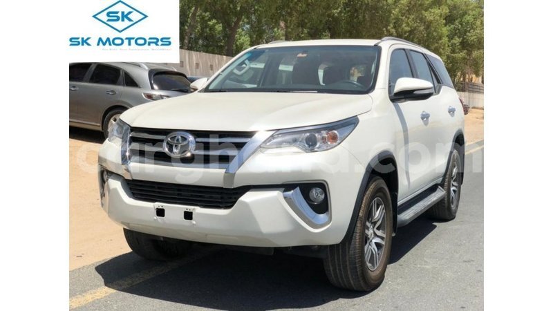 Big with watermark toyota fortuner ashanti import dubai 15484