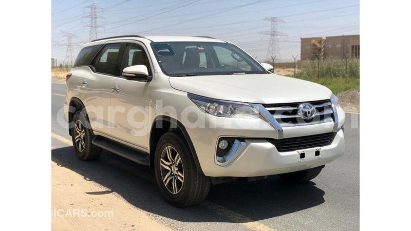 Big with watermark toyota fortuner ashanti import dubai 15484