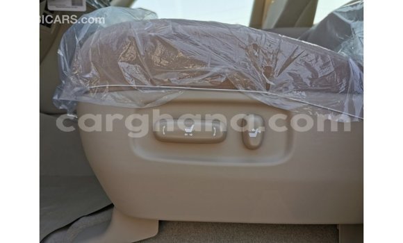 Sayi Imported Toyota Land Cruiser White Mota in Import - Dubai a Ashanti Sayi Imported Toyota Land Cruiser White Mota in Import - Dubai a Ashanti