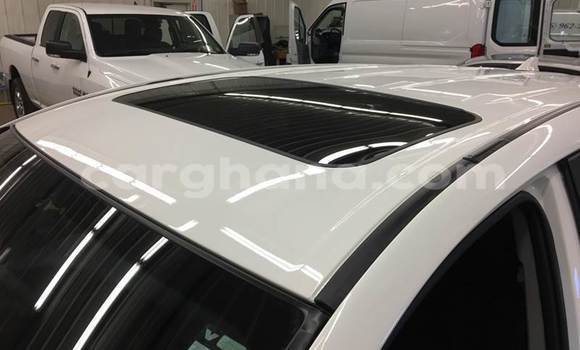 Buy Used Toyota RAV4 White Car in Accra in Greater Accra Buy Used Toyota RAV4 White Car in Accra in Greater Accra