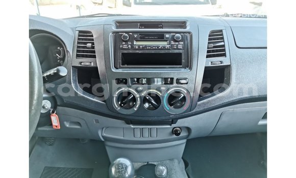 Buy Import Toyota Hilux White Car in Import - Dubai in Ashanti Buy Import Toyota Hilux White Car in Import - Dubai in Ashanti