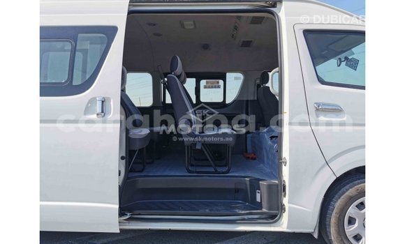 Sayi Imported Toyota Hiace White Mota in Import - Dubai a Ashanti Sayi Imported Toyota Hiace White Mota in Import - Dubai a Ashanti