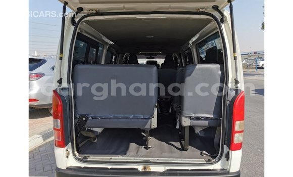 Ra Imported Toyota Hiace funfun Ọkọ̀ in Import - Dubai ni Ashanti Ra Imported Toyota Hiace funfun Ọkọ̀ in Import - Dubai ni Ashanti