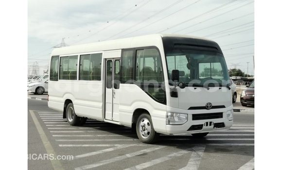 Sayi Imported Toyota Coaster White Mota in Import - Dubai a Ashanti Sayi Imported Toyota Coaster White Mota in Import - Dubai a Ashanti
