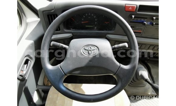 Sayi Imported Toyota Coaster White Mota in Import - Dubai a Ashanti Sayi Imported Toyota Coaster White Mota in Import - Dubai a Ashanti