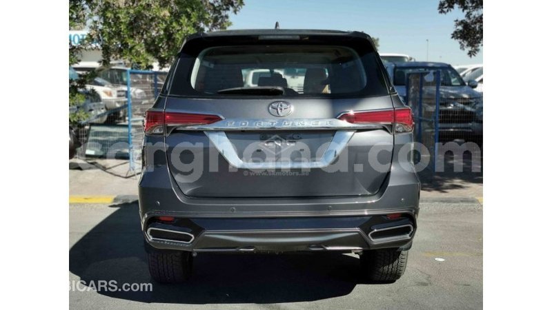 Big with watermark toyota fortuner ashanti import dubai 15528