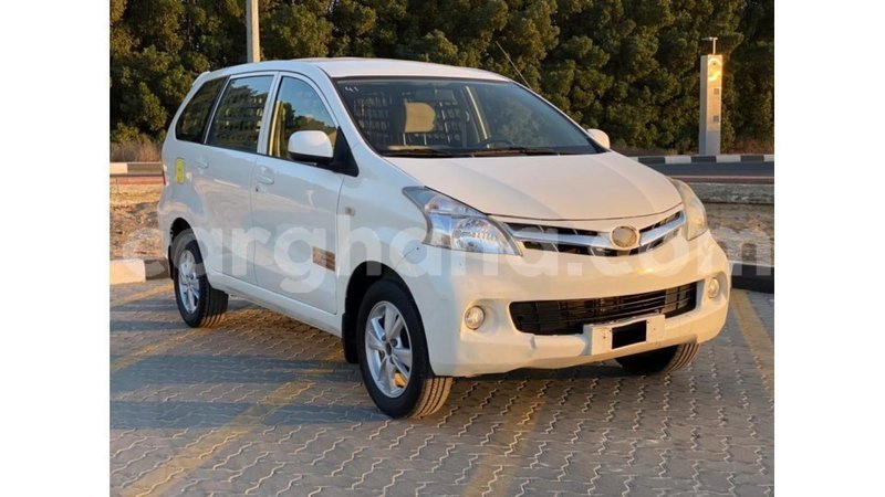 Big with watermark toyota avanza ashanti import dubai 15554